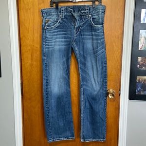 Adorable silver jeans!